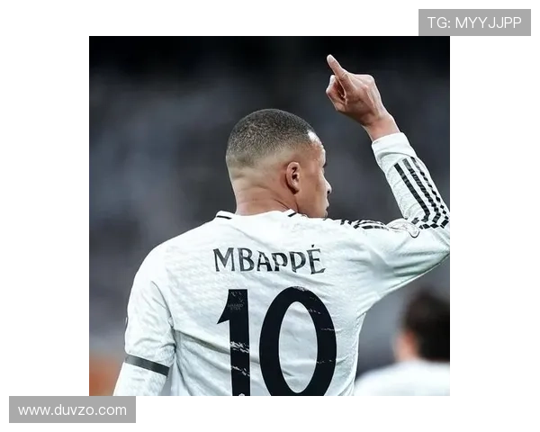 切费林联手老佛爷观皇马大战拜仁 切费林联手老佛爷观皇马大战拜仁